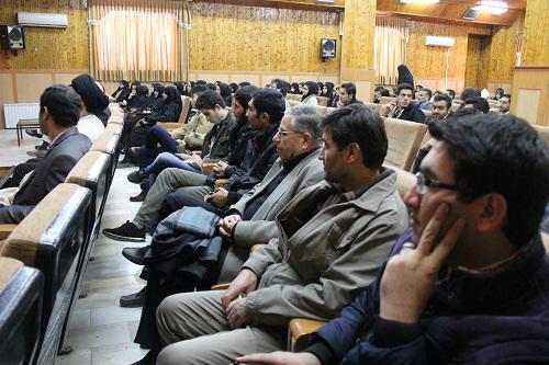 مراسم عصر شعر و خاطره به مناسبت نهم دی در دانشگاه آزاد همدان