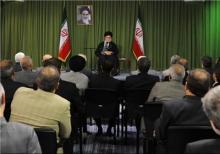 هیچ‌یک از دستاوردهای هسته‌ای قابل تعطیل نیست و کسی حق معامله روی آنها را ندارد