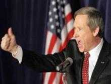 سناتور مورد اشاره رهبری چه کسی است؟/سناتوری که به ازای پول دشنام میدهد سناتور مورد اشاره رهبری چه کسی است؟/سناتوری که به ازای پول دشنام میدهد