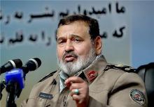 کسانی که در روزنامه یا جشنواره زهر می ریزند باید متنبه شوند