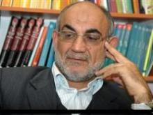 نهال نوپای انقلاب هم اکنون درخت تنومندی شده است