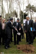  شعار 'زنده باد بهار' احمدی‌نژاد و 'برادر عزیز'ش